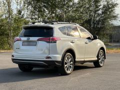 Сүрөт унаа Toyota RAV4