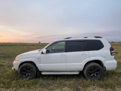 Сүрөт унаа Toyota Land Cruiser Prado