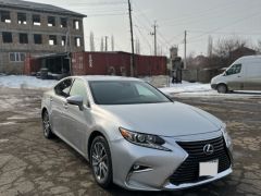 Photo of the vehicle Lexus ES