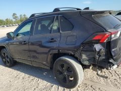 Photo of the vehicle Toyota RAV4