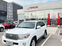 Photo of the vehicle Toyota Land Cruiser