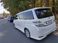 Сүрөт унаа Toyota Vellfire