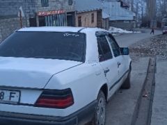 Фото авто Mercedes-Benz W124