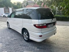 Фото авто Toyota Estima