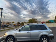 Фото авто Mitsubishi Outlander