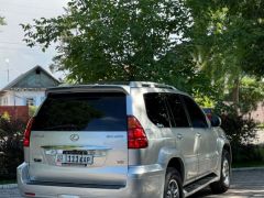 Photo of the vehicle Lexus GX