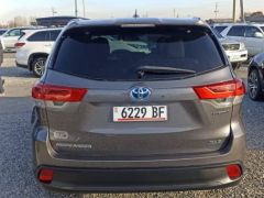 Сүрөт унаа Toyota Highlander