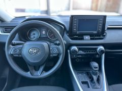 Сүрөт унаа Toyota RAV4