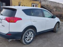 Сүрөт унаа Toyota RAV4