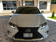 Photo of the vehicle Lexus ES