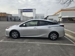 Фото авто Toyota Prius