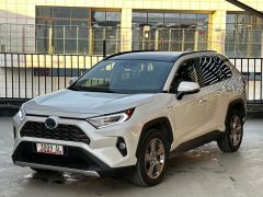 Сүрөт унаа Toyota RAV4