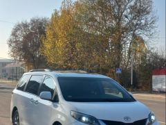 Сүрөт унаа Toyota Sienna