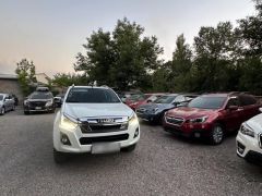 Фото авто Isuzu D-Max