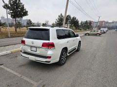 Photo of the vehicle Toyota Land Cruiser