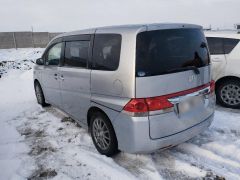 Фото авто Honda Stepwgn