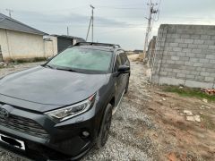 Сүрөт унаа Toyota RAV4