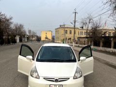 Photo of the vehicle Honda Fit