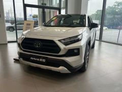 Сүрөт унаа Toyota RAV4