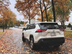 Сүрөт унаа Toyota RAV4