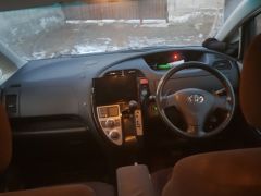 Фото авто Toyota Ractis