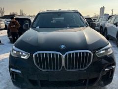 Photo of the vehicle BMW X5