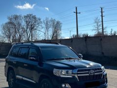 Photo of the vehicle Toyota Land Cruiser