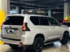 Сүрөт унаа Toyota Land Cruiser Prado