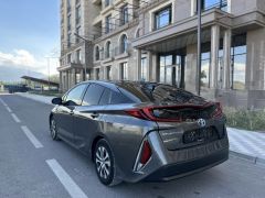 Фото авто Toyota Prius