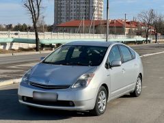 Фото авто Toyota Prius