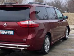 Сүрөт унаа Toyota Sienna