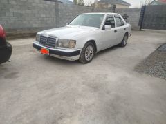 Фото авто Mercedes-Benz W124