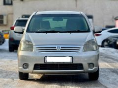 Сүрөт унаа Toyota Raum