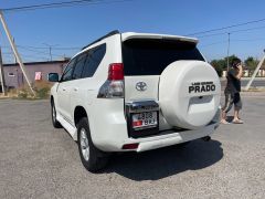 Сүрөт унаа Toyota Land Cruiser Prado