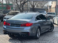 Photo of the vehicle BMW 5 Series