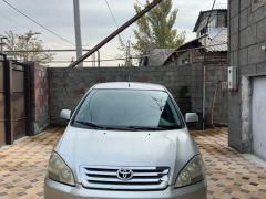 Сүрөт унаа Toyota Avensis Verso