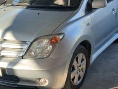 Сүрөт унаа Toyota Ist