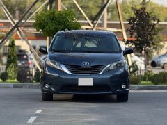 Сүрөт унаа Toyota Sienna