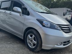 Сүрөт унаа Honda Freed