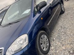 Сүрөт унаа Toyota Avensis Verso