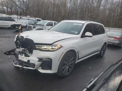 Photo of the vehicle BMW X7