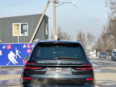 Фото авто BMW X7