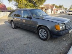 Сүрөт унаа Mercedes-Benz W124