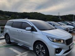 Сүрөт унаа Kia Carnival