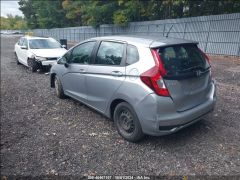 Photo of the vehicle Honda Fit