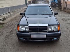 Фото авто Mercedes-Benz W124