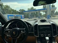 Сүрөт унаа Porsche Cayenne