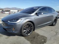 Сүрөт унаа Tesla Model X