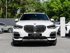 Photo of the vehicle BMW X5