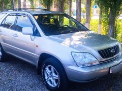 Photo of the vehicle Lexus RX